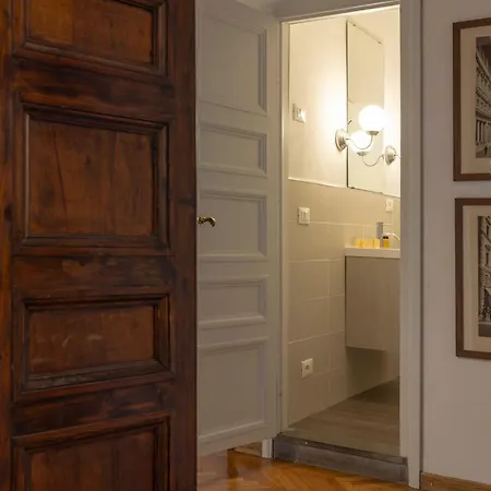 Ponte Vecchio Deluxe * Florence