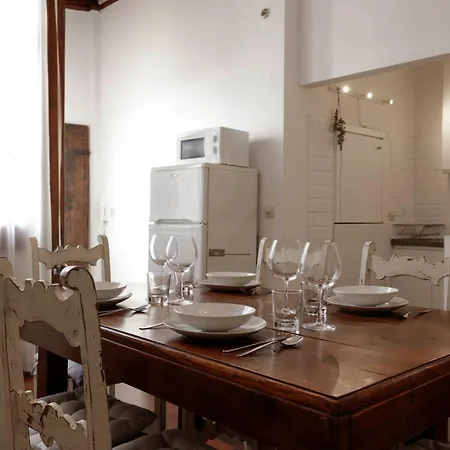 Ponte Vecchio Deluxe Apartment Florenz